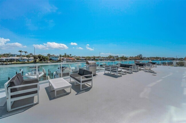 Building Photo - 415 Island Way