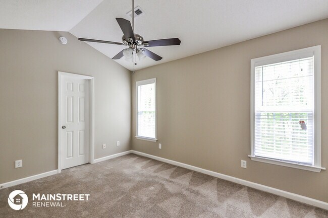 Building Photo - 331 Norwood Dr