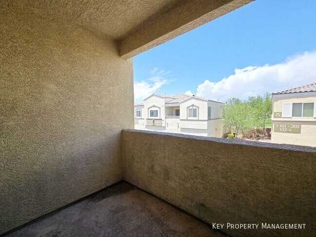 Building Photo - 4005 Pepper Thorn Ave