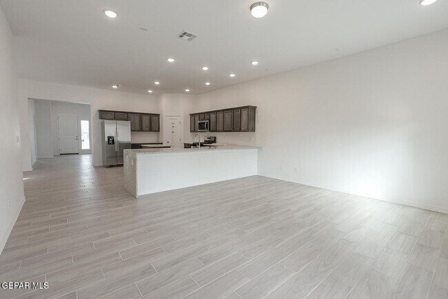 Building Photo - 14313 Steve Joyce Pkwy