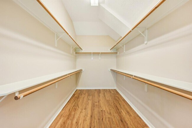 Building Photo - 1309 Bayport Ln