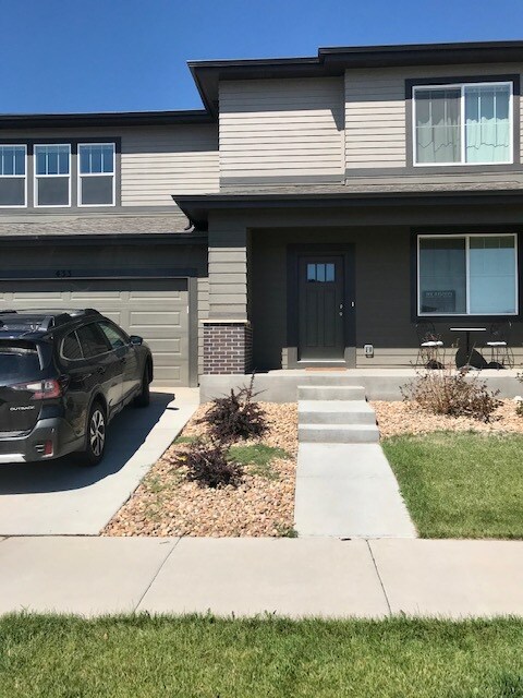 Building Photo - 433 Stout St