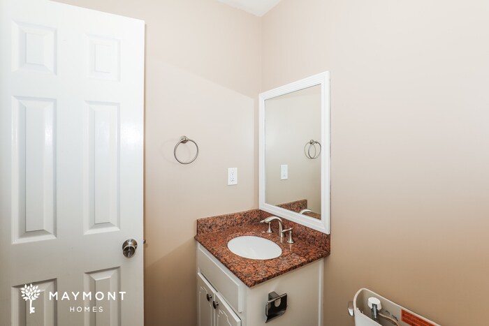 Building Photo - 5947 Chalice Way