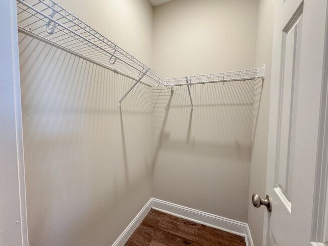 Building Photo - 104 Way Bill Cir