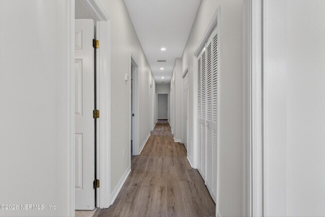 Building Photo - 430 Marsh Point Cir