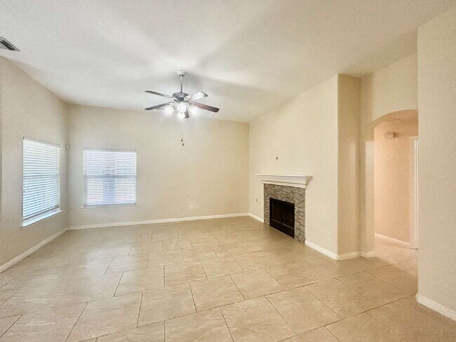Building Photo - 18235 Bonham Oaks Ct
