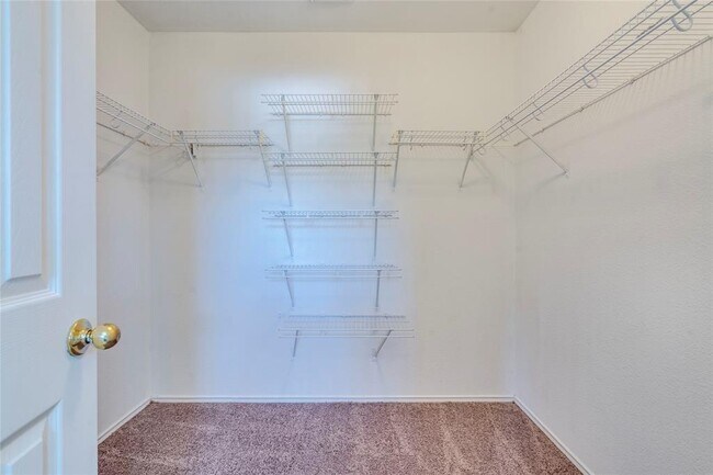 Building Photo - 1032 Doras Dr