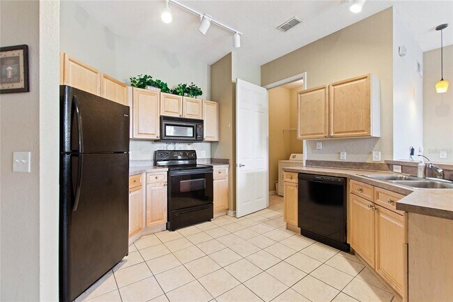 Building Photo - 206 Terrace Ridge Cir