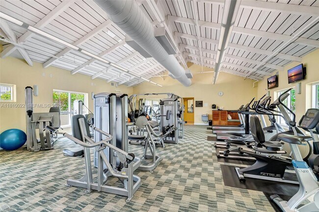 Building Photo - 480 Hibiscus St