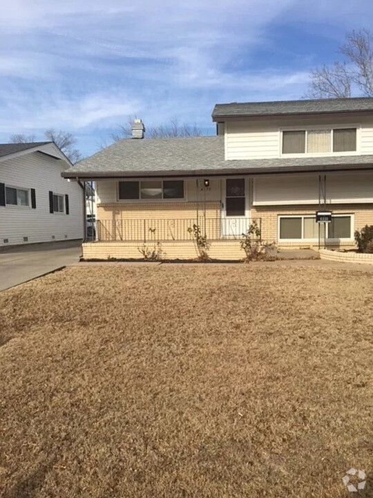 Building Photo - 6330 E Orme St