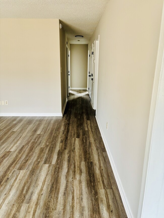 Building Photo - 219 S Jefferson St