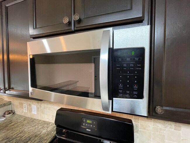 Building Photo - 2202 O'Kane St