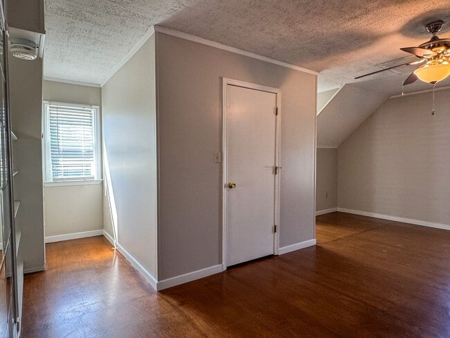 Building Photo - 4308 Boxwood Dr