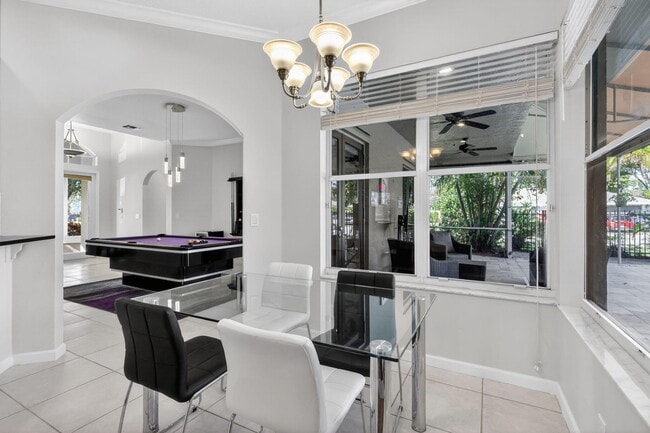 Building Photo - 1500 Firethorn Dr