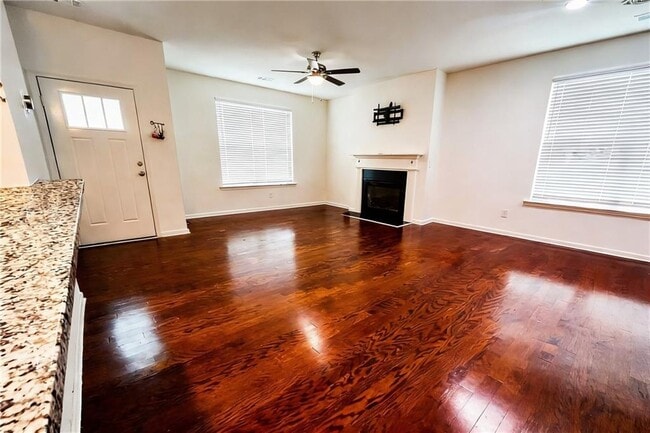 Building Photo - 602 Lofty Ln