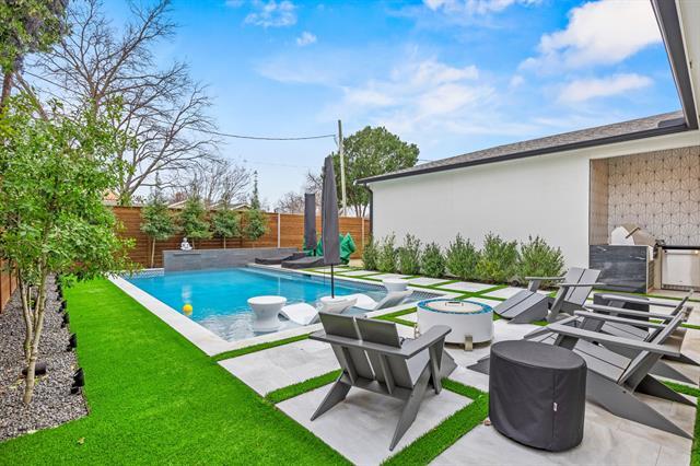 Building Photo - 4902 Linnet Ln