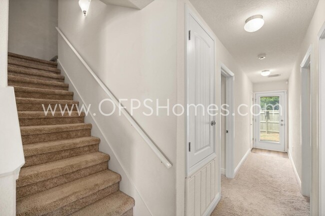 Building Photo - 5176 Carmell Ridge Cir