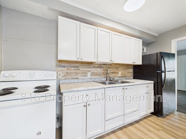 Building Photo - 6149 Agnes Ave