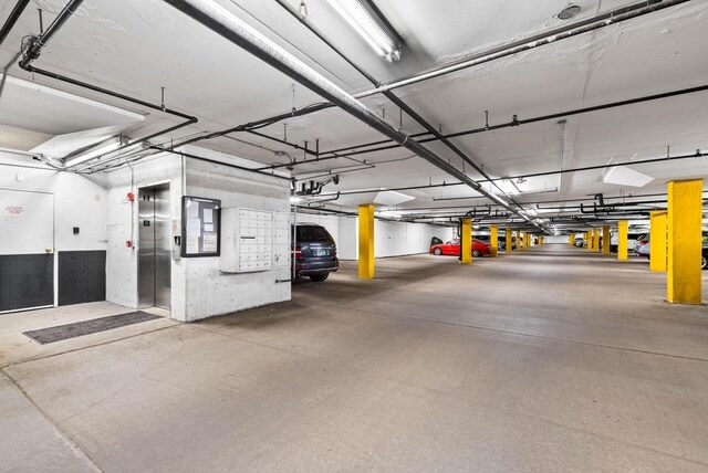 Building Photo - 111 S Monroe St