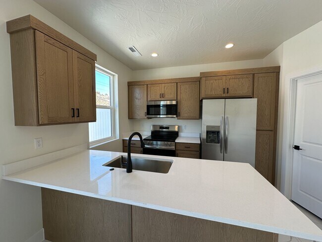 Building Photo - 917 Willow Bnd Dr
