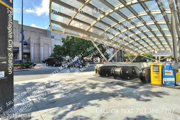 Building Photo - 1300 S Arlington Ridge Rd