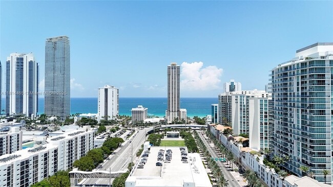 Primary Photo - 300 Sunny Isles Blvd