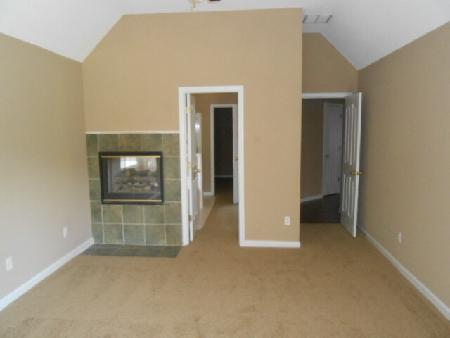 Building Photo - Beautiful 5br/3ba Arlington home with lots of upgrades! Pets are owner approval, fees apply. Carp...
