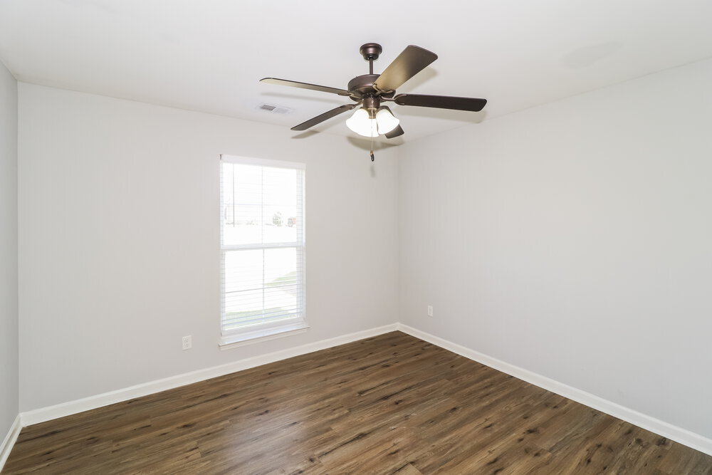 Building Photo - 3811 Dawnwood Cir W