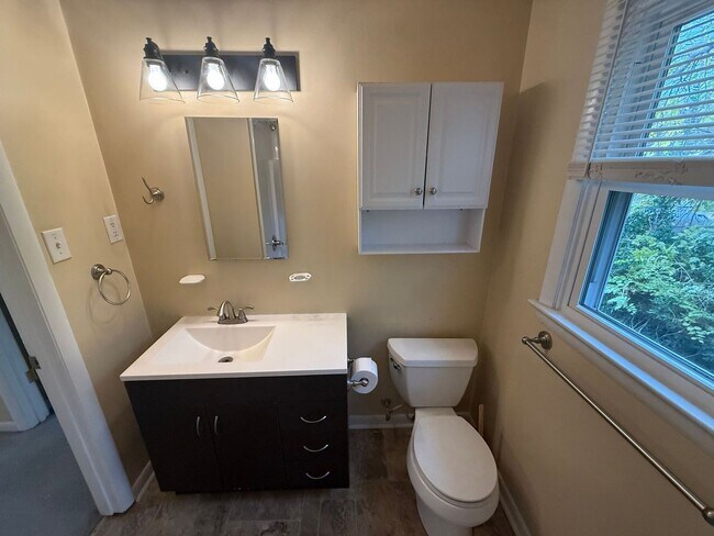 Building Photo - 3806 Simms Rd