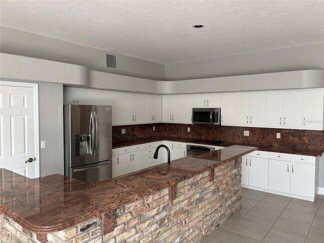 Building Photo - 2957 Wilderness Blvd E