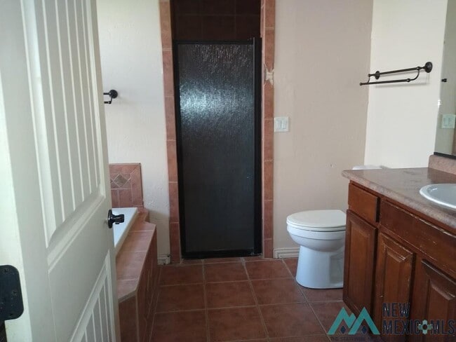 Building Photo - 2108 S Shelly Dr