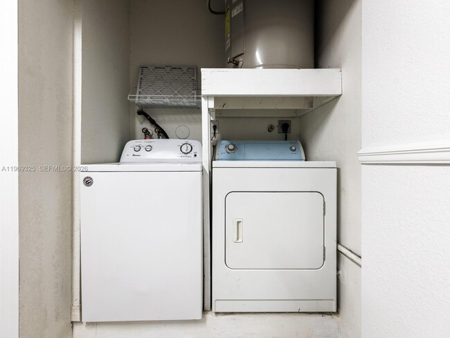 Building Photo - 11512 NW 48th Terrace