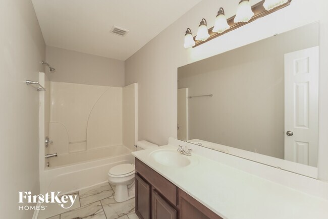 Building Photo - 4244 Springhaven Dr