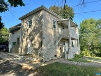 Building Photo - 902 W Main St