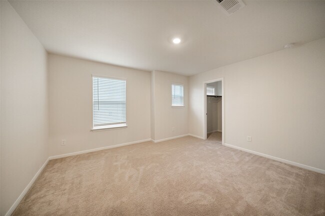 Building Photo - 14551 Maple Field Dr