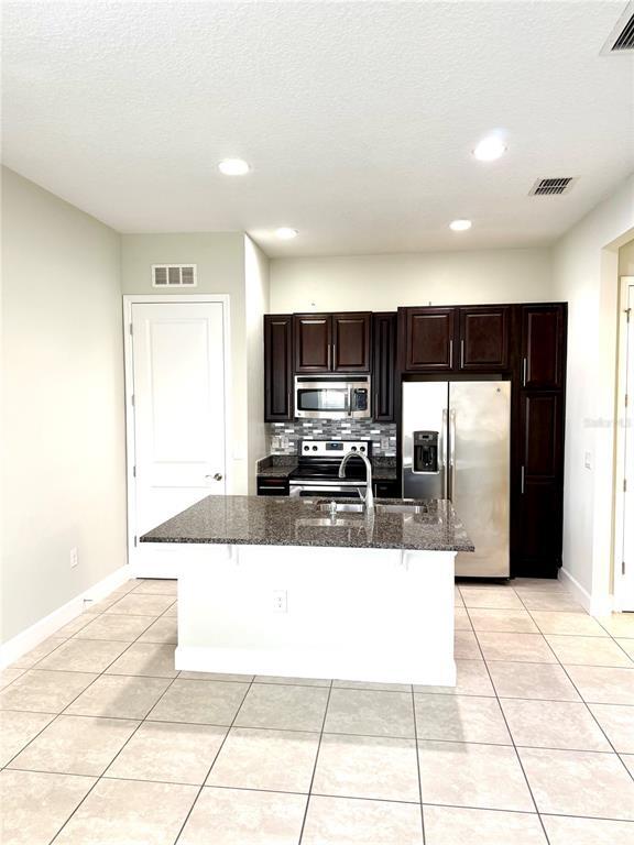 Building Photo - 13796 Eliot Avenue