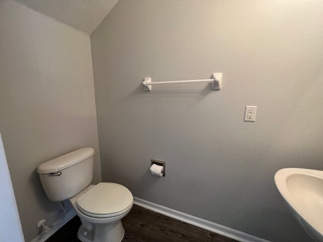 Building Photo - Bright 2BR 2.5BA Home w/ Community Pool/Playground Access • Full-Size Appliances • 1-Car Garage i...