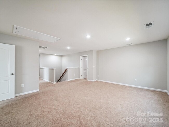 Building Photo - 10327 Rutledge Ridge Dr NW