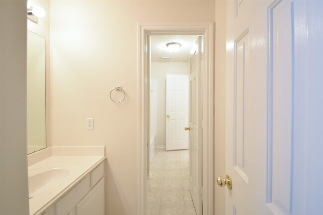 Building Photo - 22011 Gold Leaf Trail