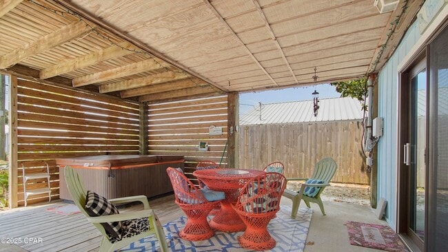 Building Photo - 513 Lantana St
