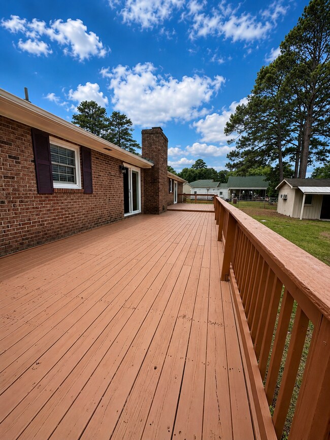 Building Photo - 101 Bayview Cir