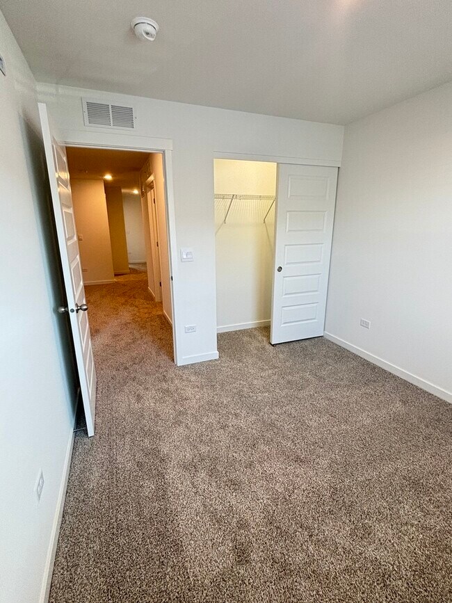 Building Photo - 2246 Barbera Dr