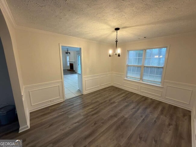 Building Photo - 620 Manor Glen Dr