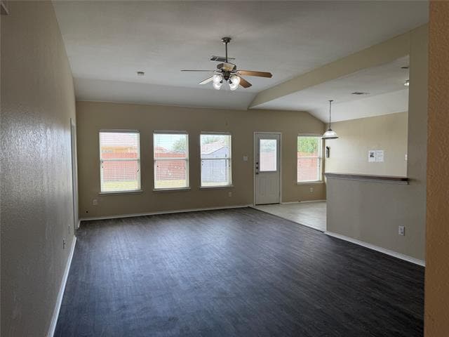 Building Photo - 301 Meadow Lark Ln