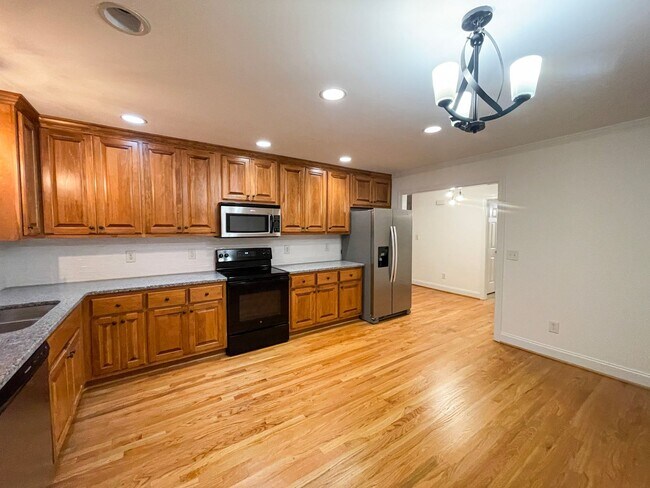 Building Photo - 282 Braddock Dr