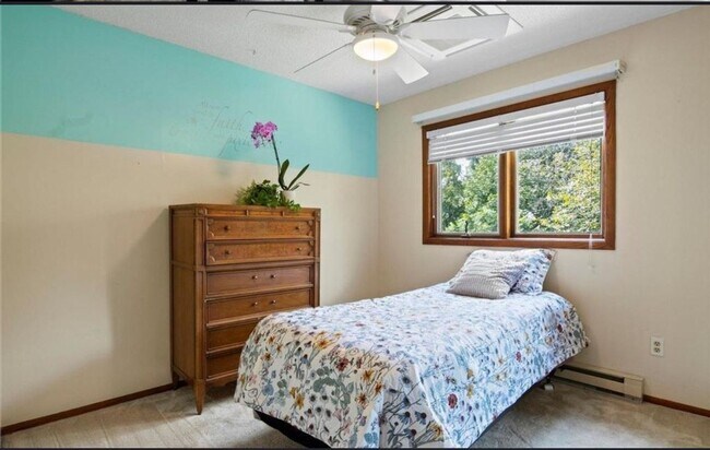 Building Photo - 14838 Kendall Ct