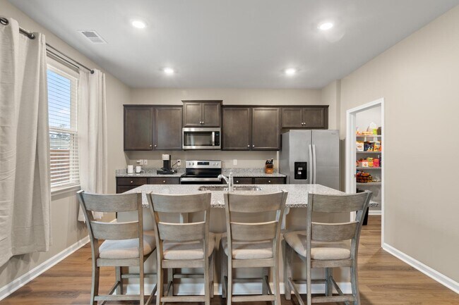 Building Photo - 103 Cardinal Flower Ct