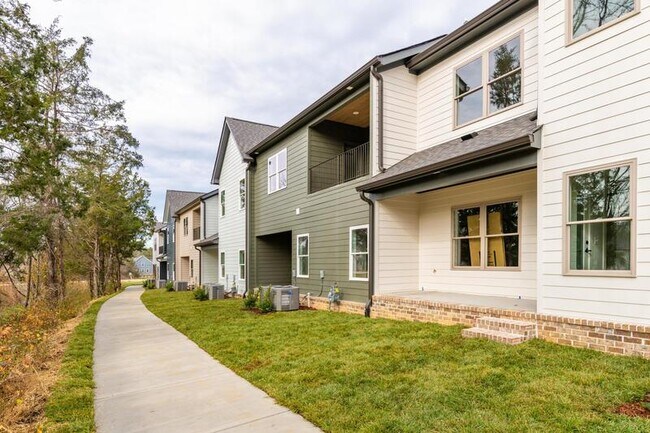 Building Photo - 9690 Dutton Ln