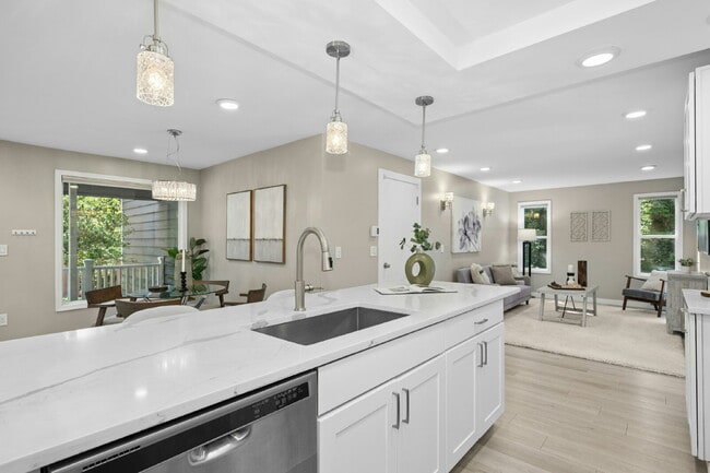 Building Photo - Private Kenmore Retreat | 4 Bed | 2 Bath | Beautifully Updated | Landscaping Included- Available ...
