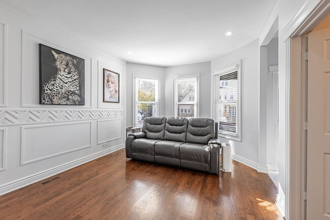 Building Photo - 7219 S Peoria St